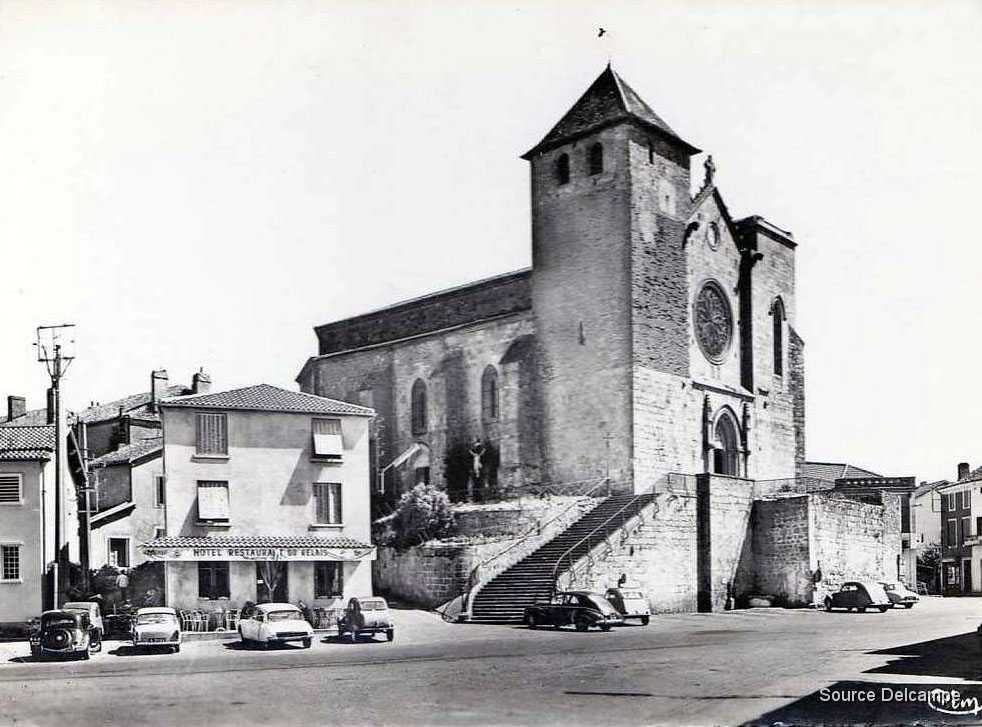 32 Riscle Place de l Eglise.jpg